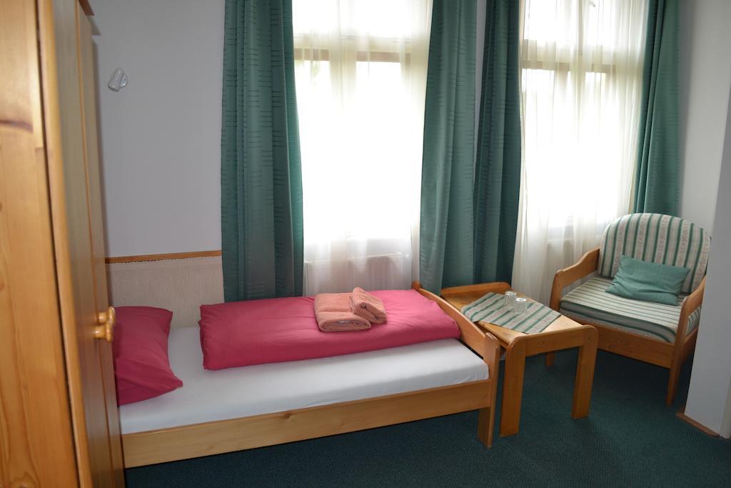 Pension65 Police nad Metuji Room photo